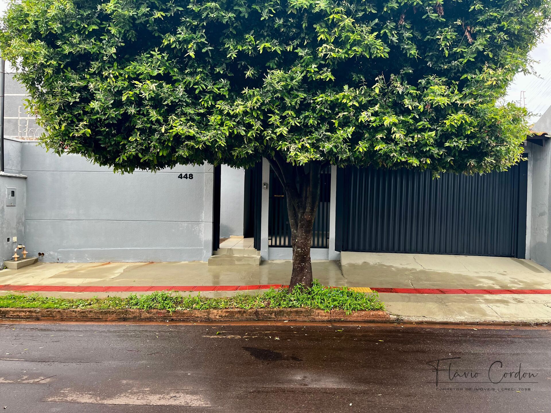 Casa à venda com 3 quartos, 180m² - Foto 2