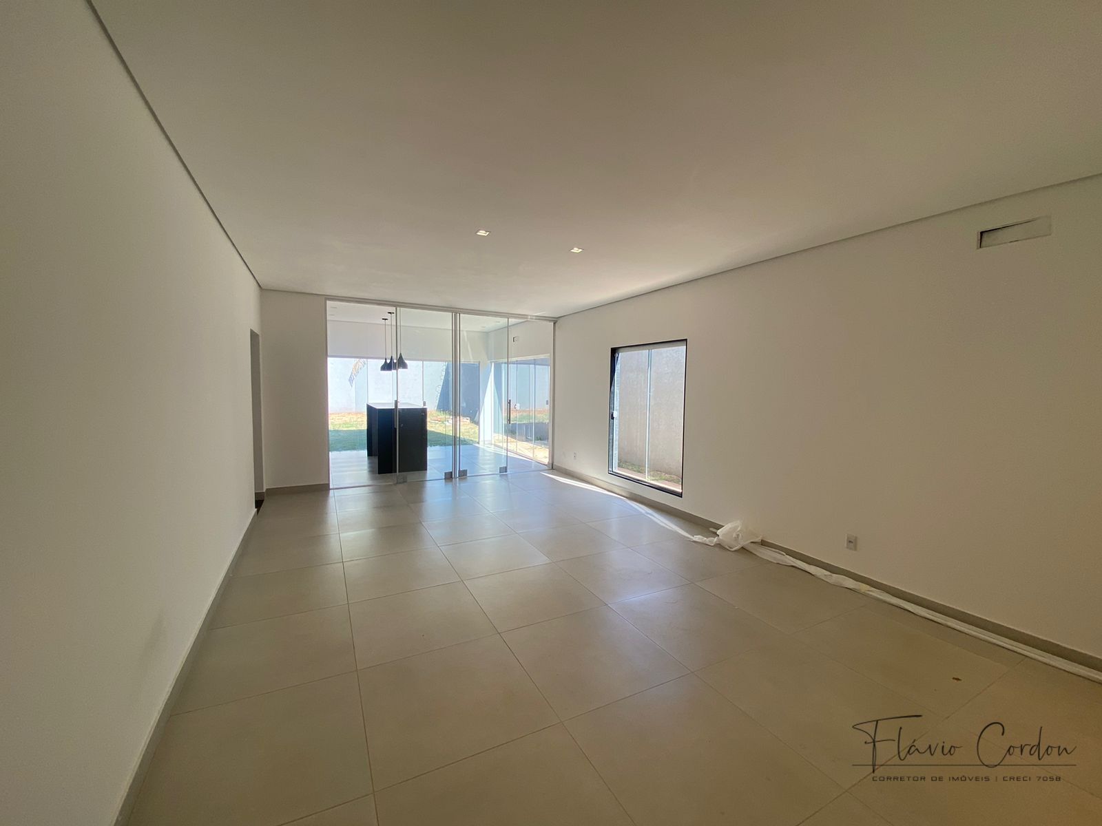 Casa à venda com 3 quartos, 154m² - Foto 3