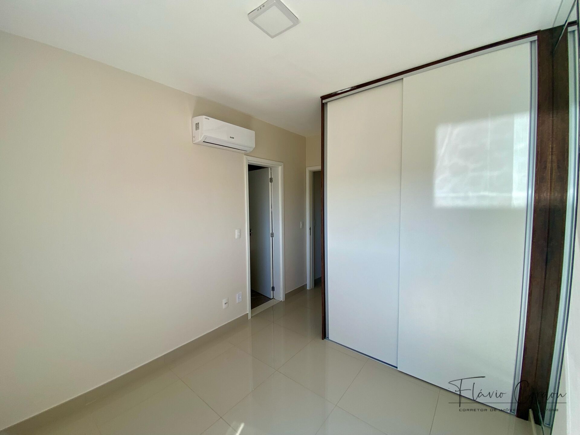 Apartamento à venda com 3 quartos, 142m² - Foto 11