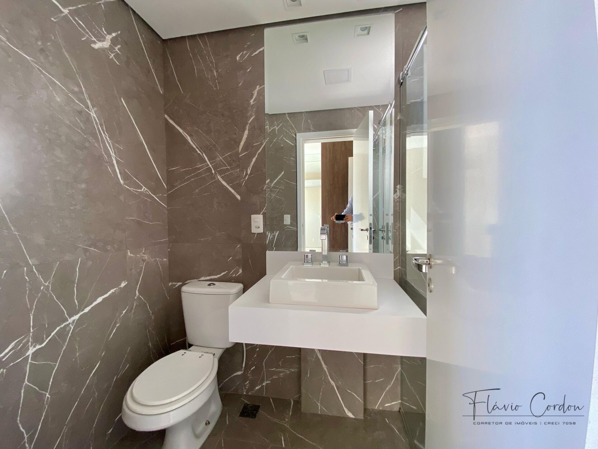 Apartamento à venda com 3 quartos, 142m² - Foto 16