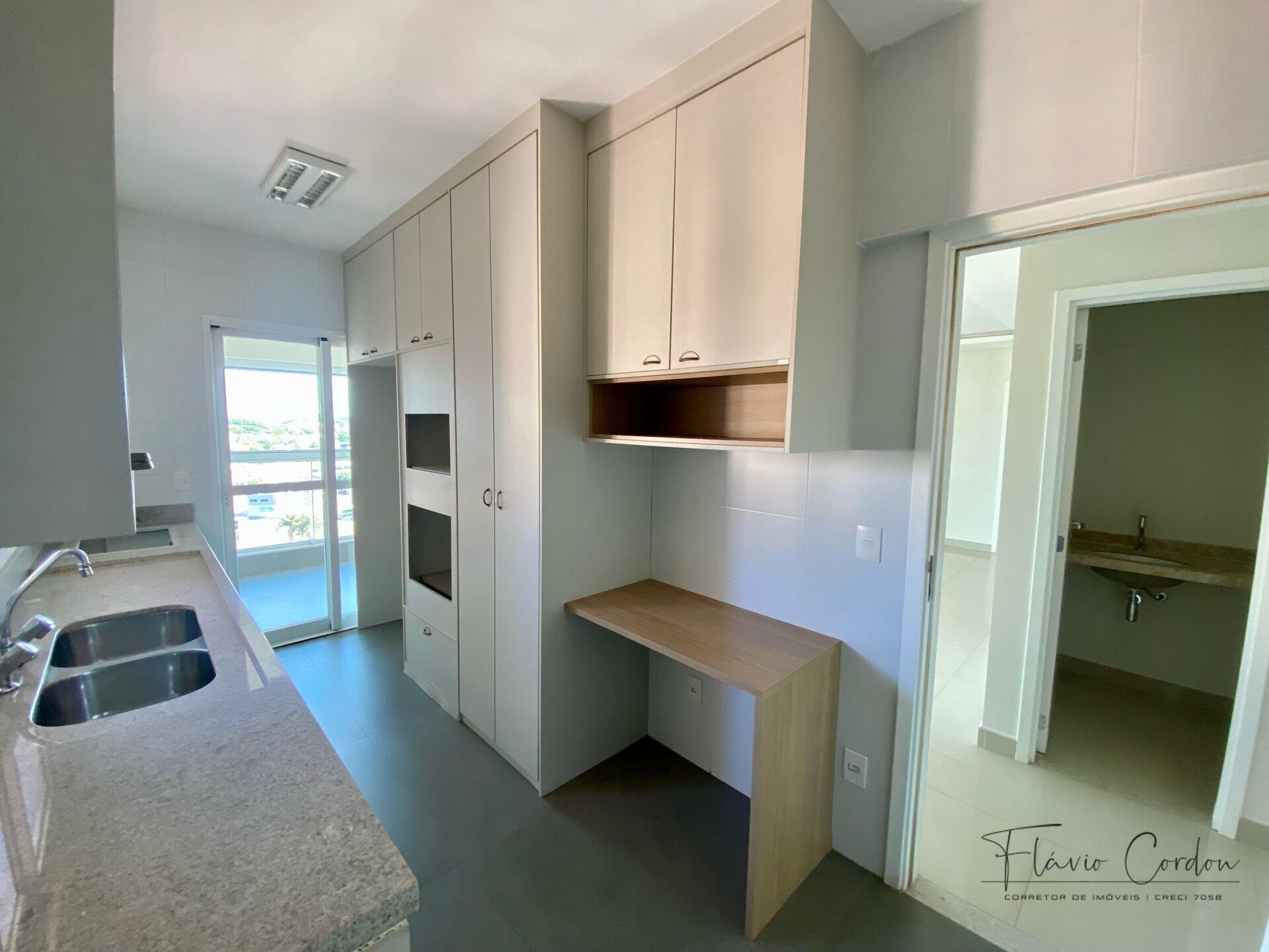 Apartamento à venda com 3 quartos, 142m² - Foto 6