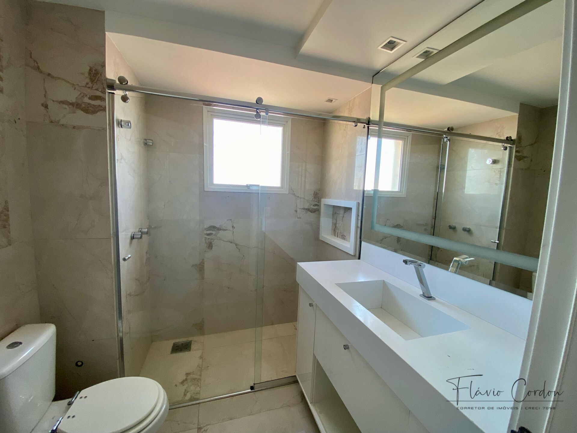 Apartamento à venda com 3 quartos, 142m² - Foto 15