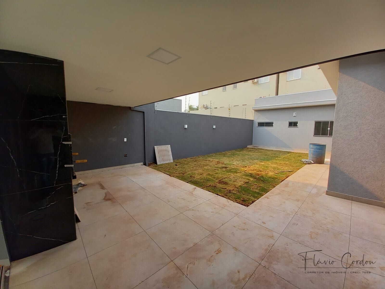 Casa à venda com 3 quartos, 180m² - Foto 4