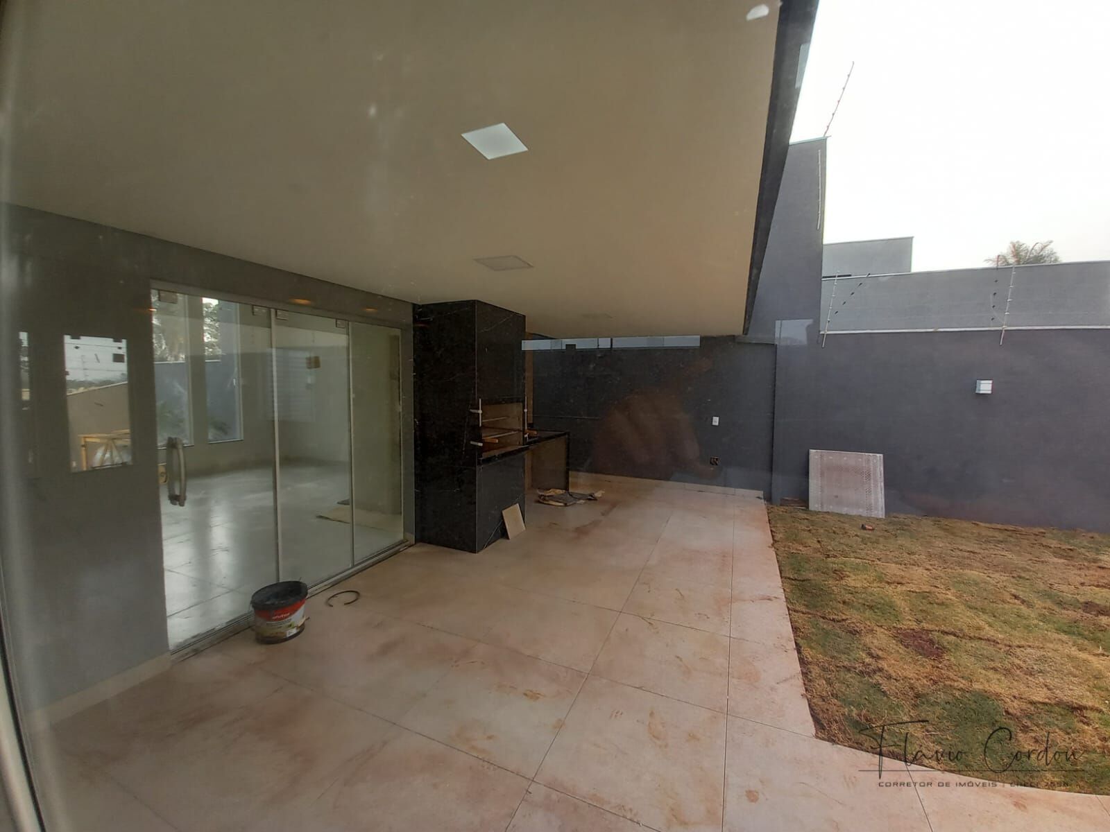 Casa à venda com 3 quartos, 180m² - Foto 3