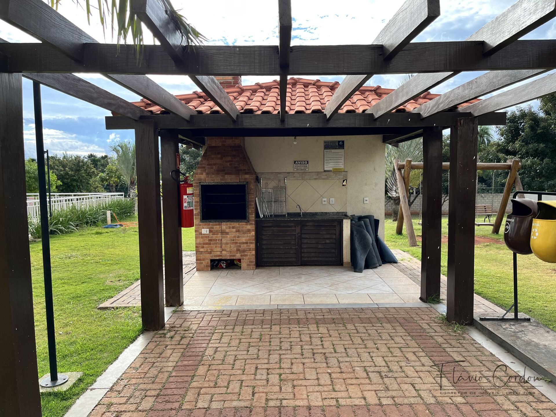 Apartamento à venda com 2 quartos, 54m² - Foto 11