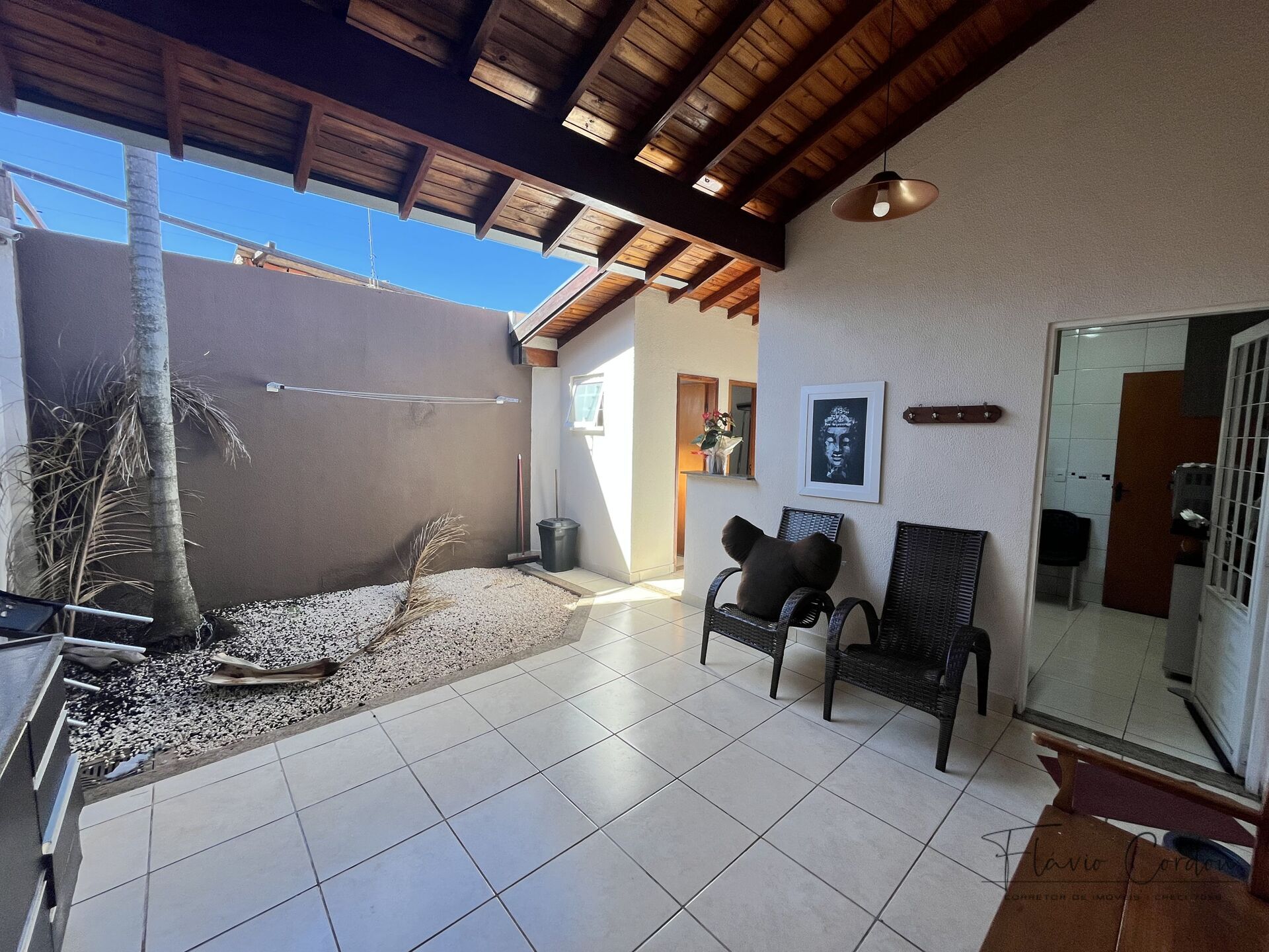 Casa à venda com 2 quartos, 90m² - Foto 9