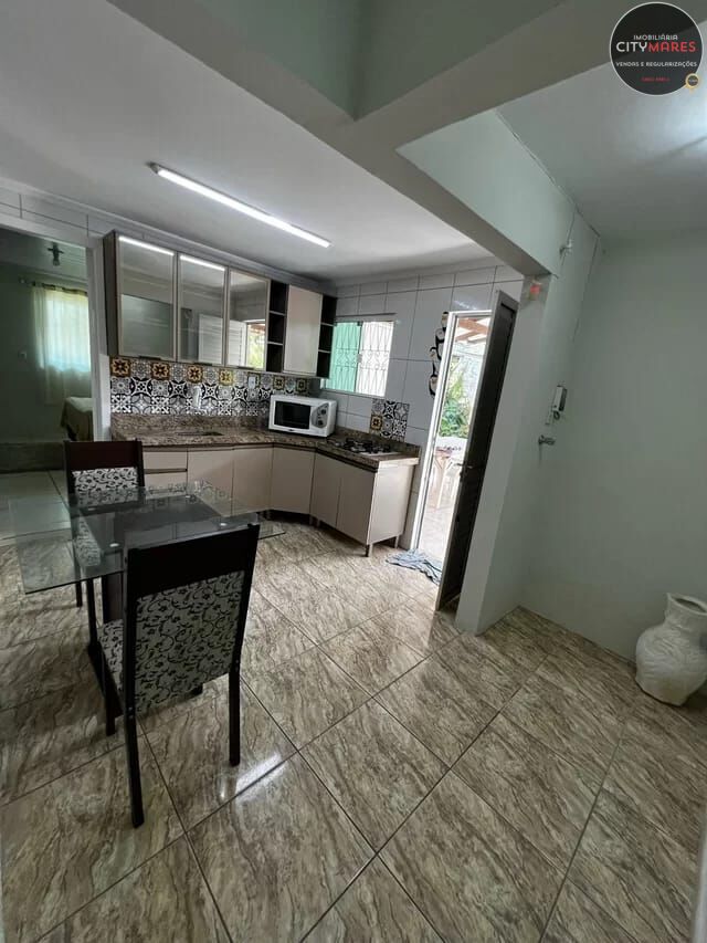 Casa à venda com 3 quartos, 60m² - Foto 3