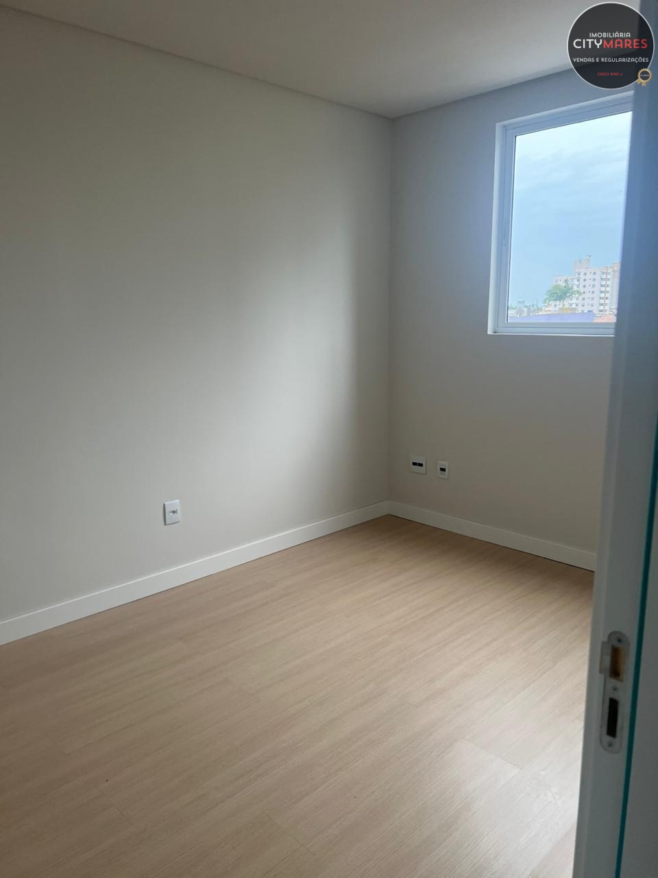 Apartamento à venda com 2 quartos, 68m² - Foto 20