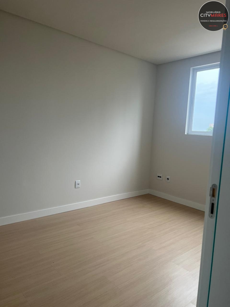 Apartamento à venda com 2 quartos, 68m² - Foto 18