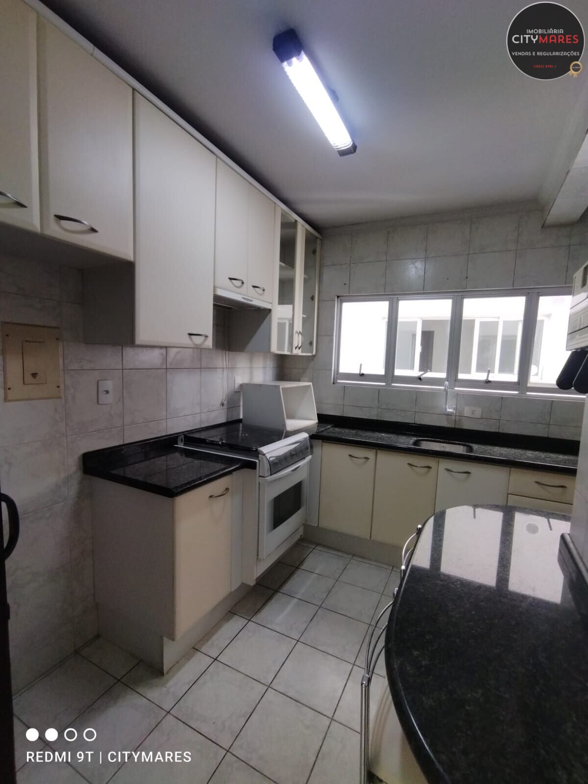 Apartamento à venda com 3 quartos, 75m² - Foto 10