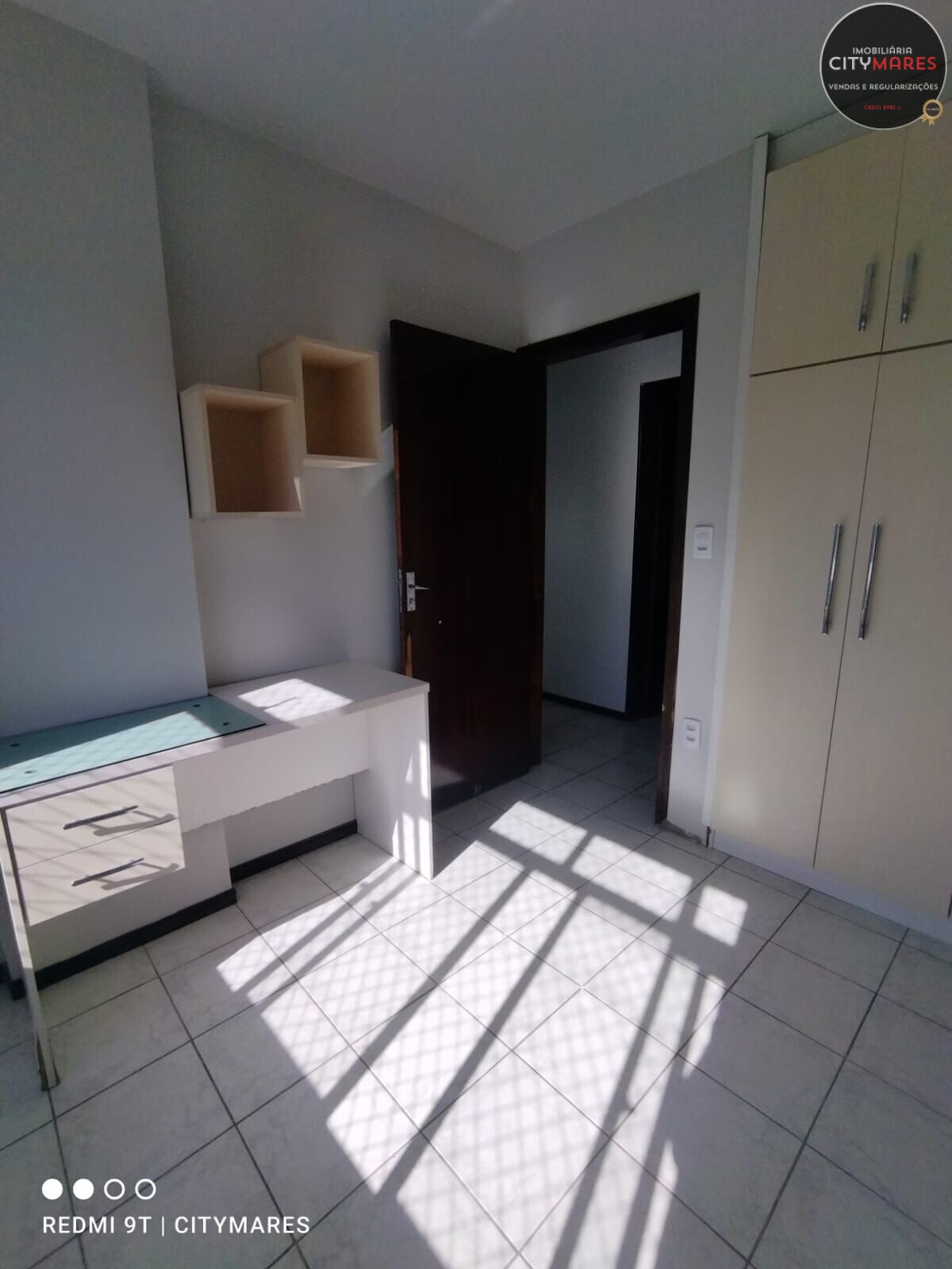 Apartamento à venda com 3 quartos, 75m² - Foto 17