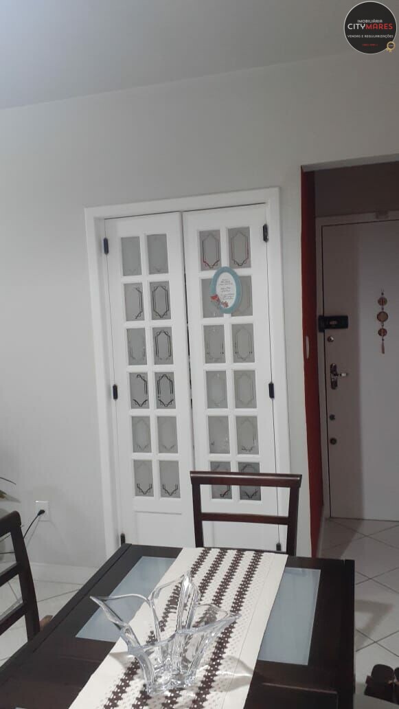 Apartamento à venda com 3 quartos, 75m² - Foto 8