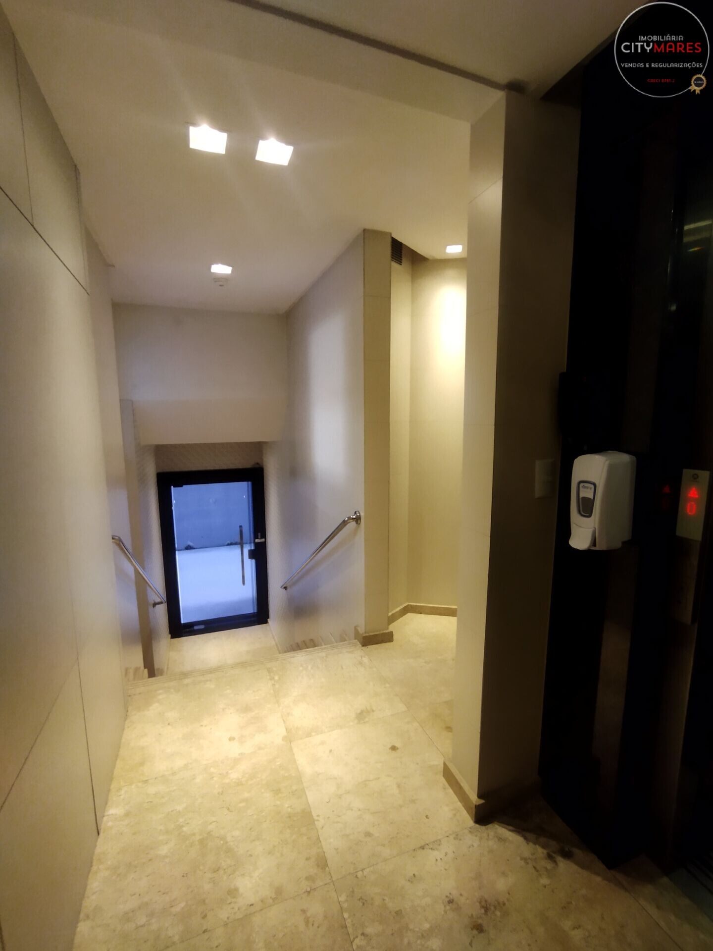 Apartamento à venda com 3 quartos, 75m² - Foto 5