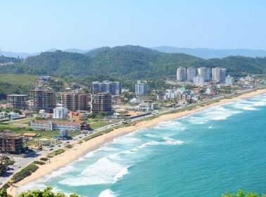 Qual o bairro mais rico de Itajaí? Descubra por que a Praia Brava lidera o ranking