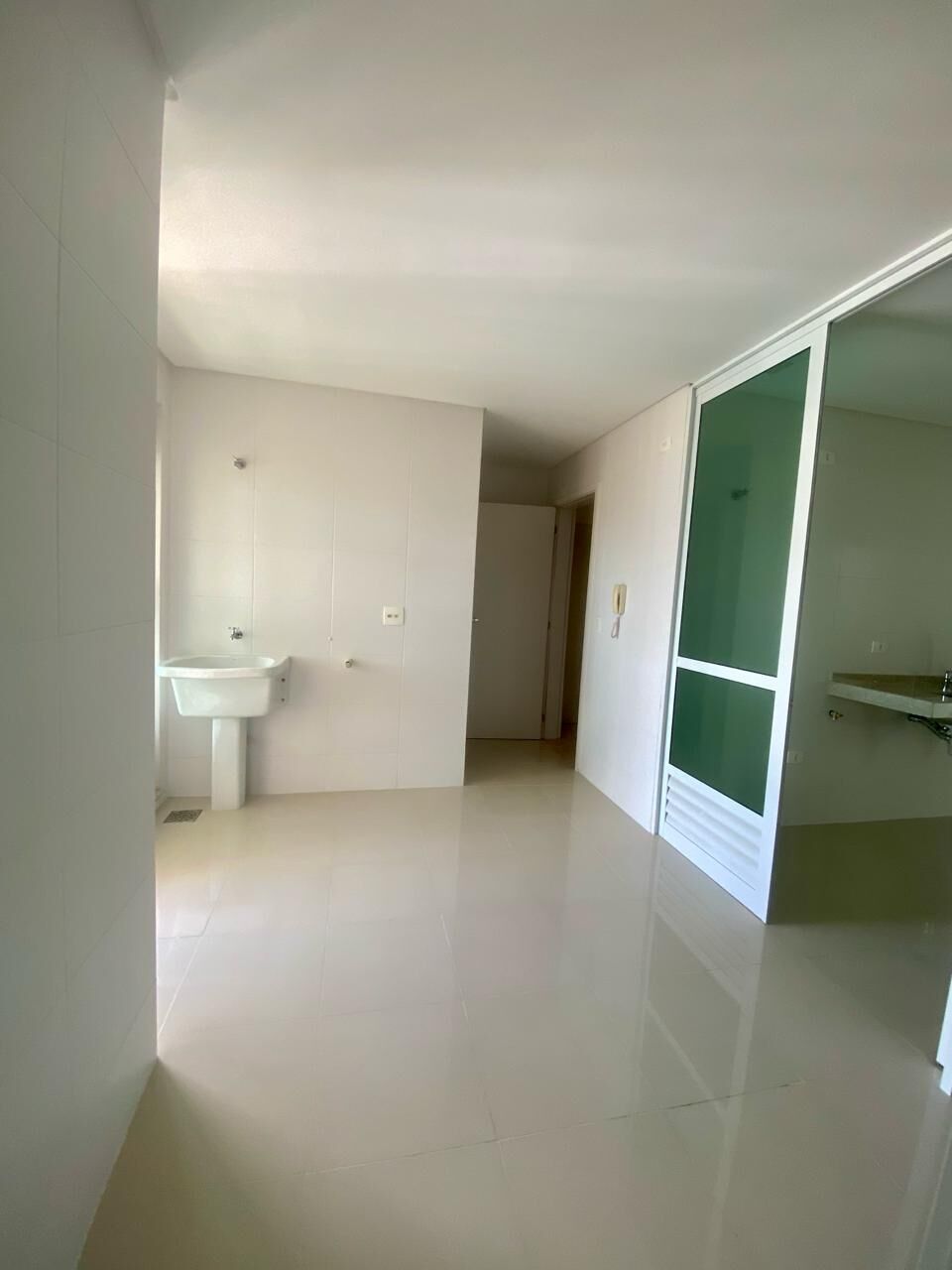 Apartamento à venda com 3 quartos, 186m² - Foto 30