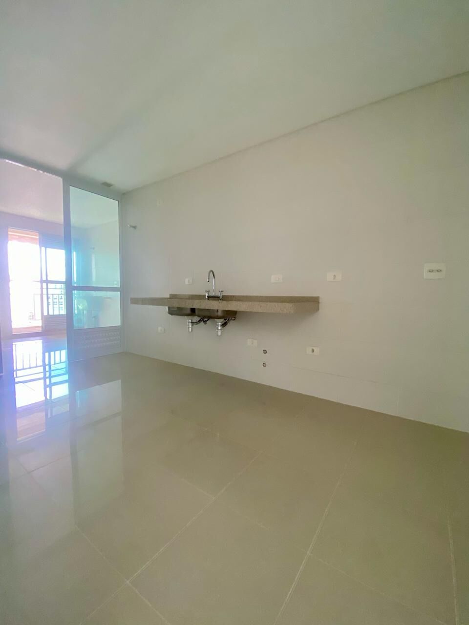 Apartamento à venda com 3 quartos, 186m² - Foto 17