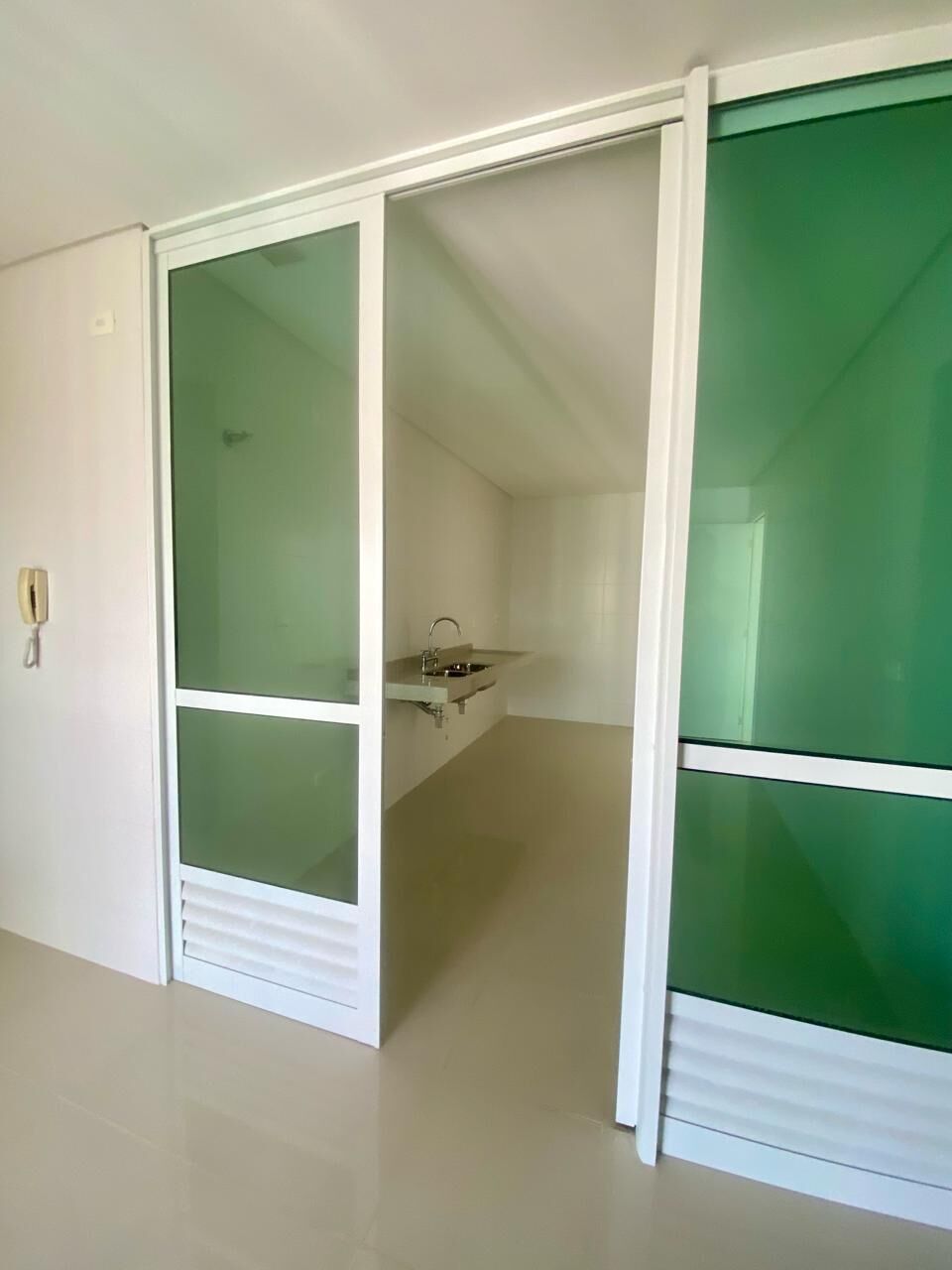 Apartamento à venda com 3 quartos, 186m² - Foto 29