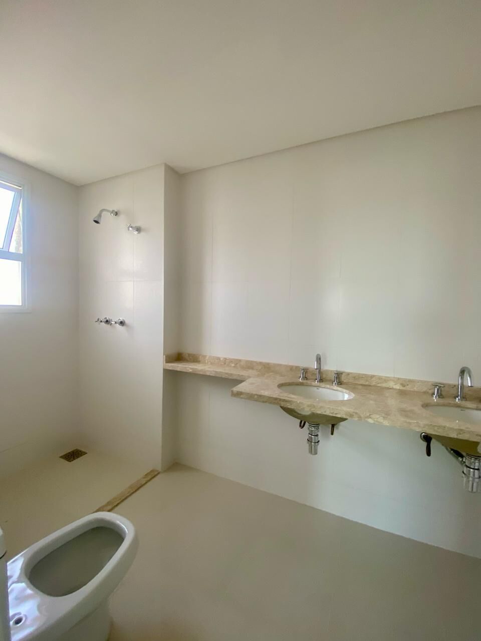 Apartamento à venda com 3 quartos, 186m² - Foto 23