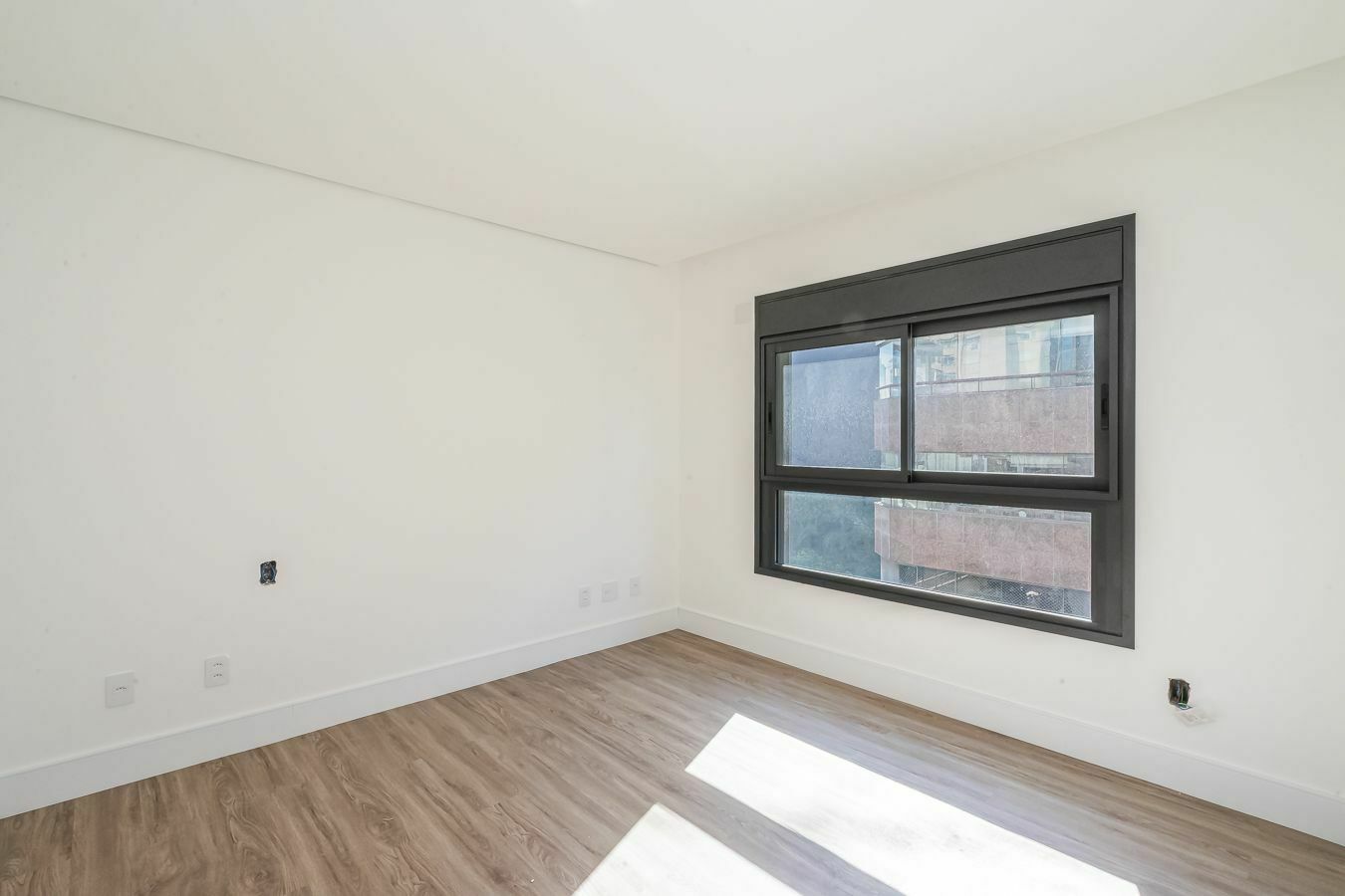 Apartamento à venda com 4 quartos, 256m² - Foto 28