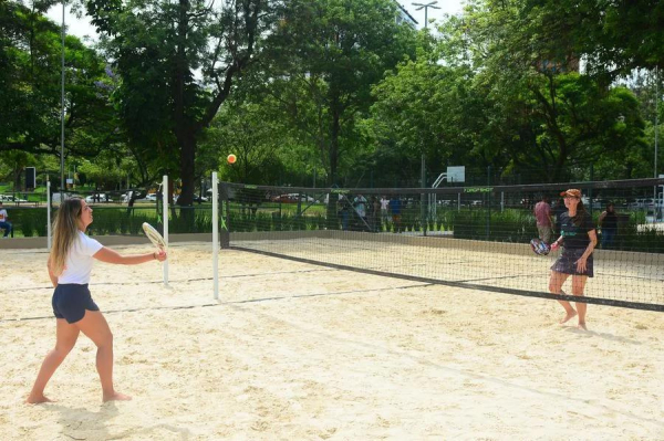 Quadras esportivas do Parque Moinhos de Vento são entregues à população