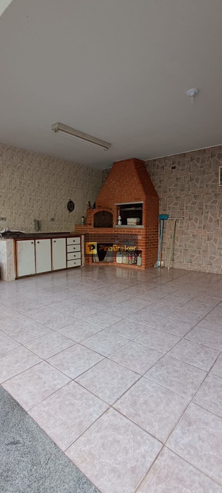 Casa à venda com 2 quartos, 180m² - Foto 3