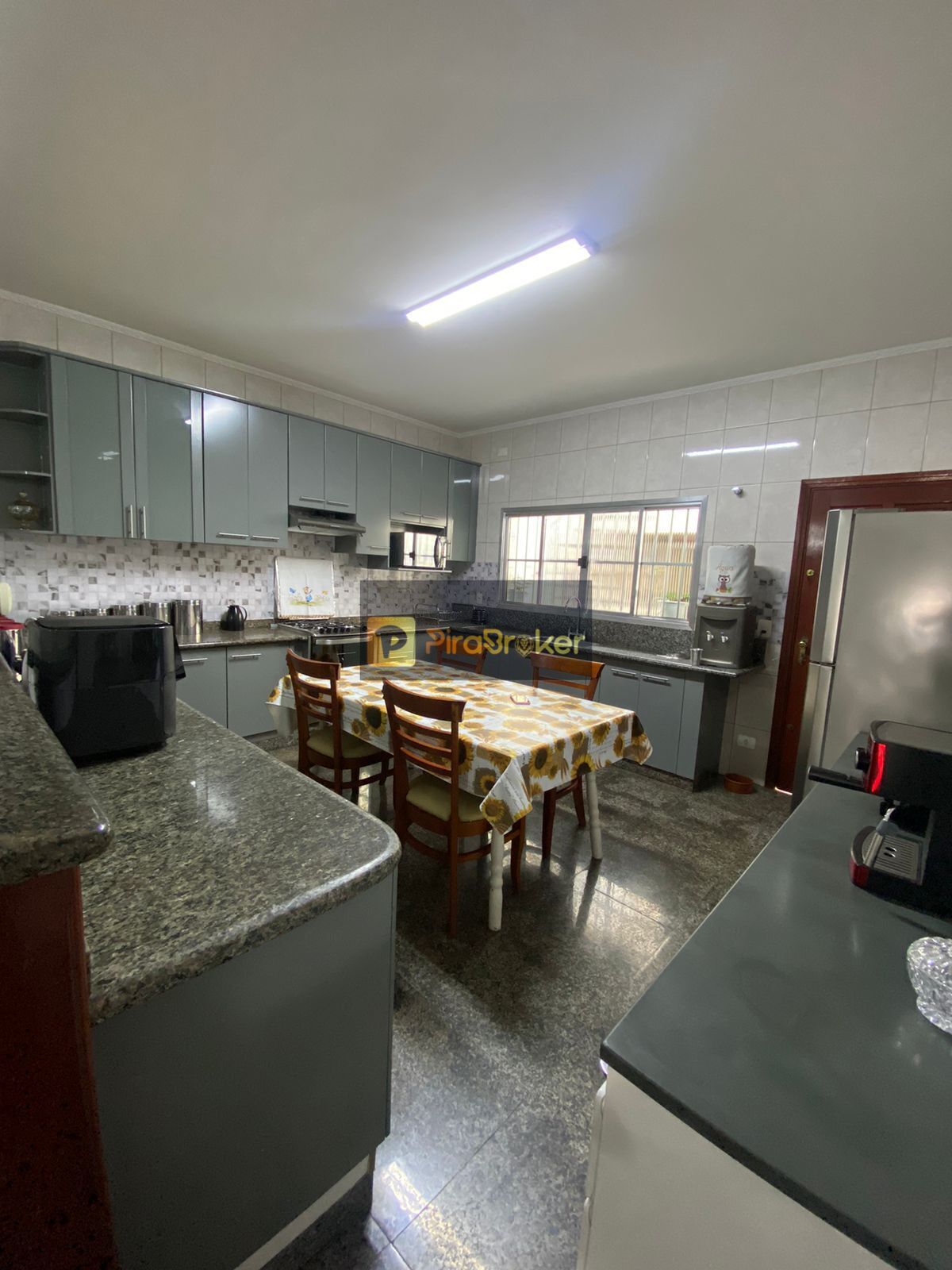 Sobrado à venda com 3 quartos, 200m² - Foto 8