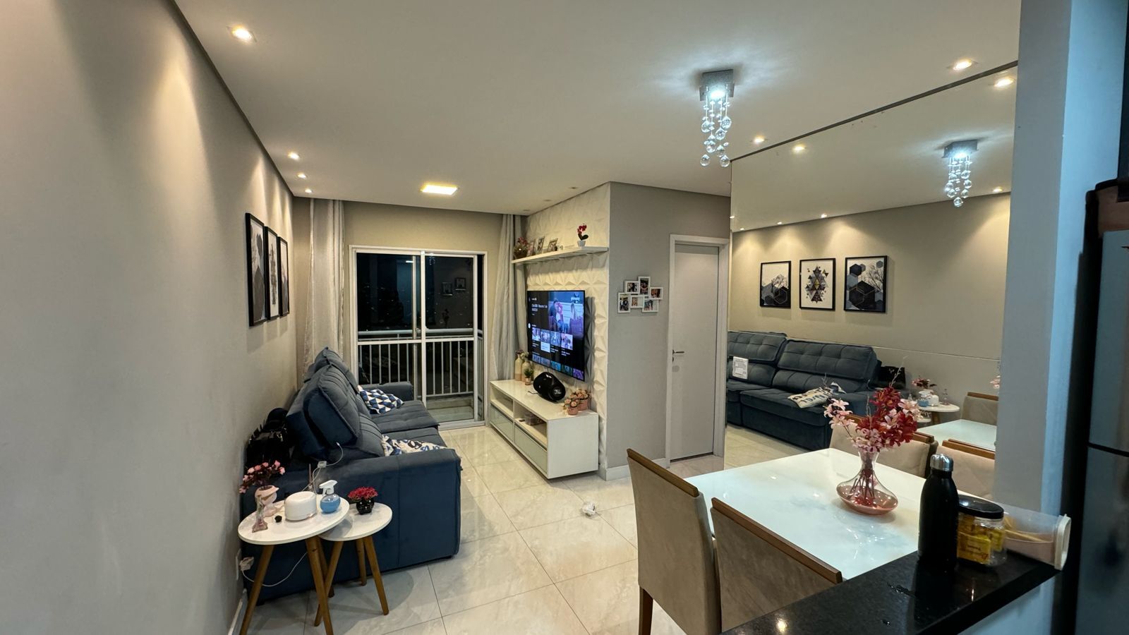 Apartamento à venda com 2 quartos, 54m² - Foto 1