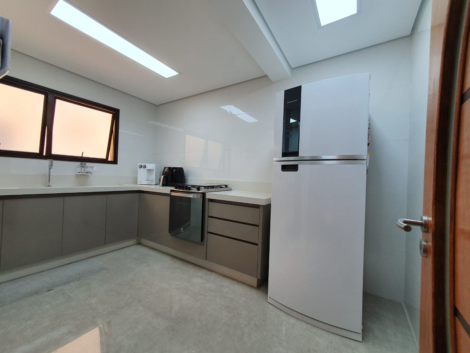 Apartamento à venda com 2 quartos, 79m² - Foto 9