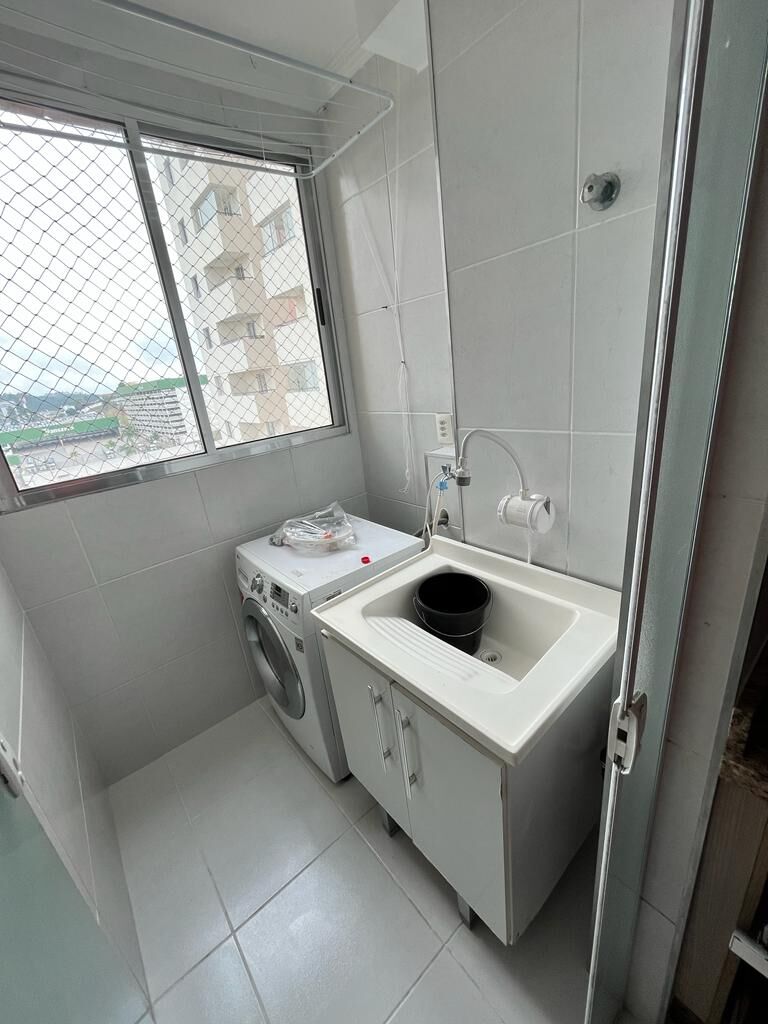 Apartamento à venda com 2 quartos, 58m² - Foto 28