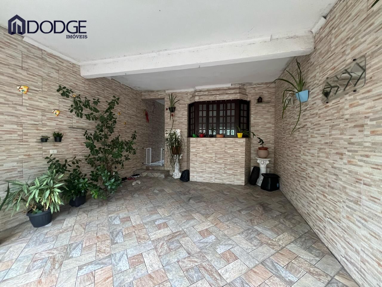 Casa à venda com 2 quartos, 125m² - Foto 1