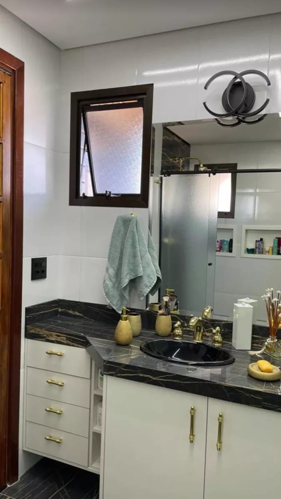 Apartamento à venda com 3 quartos, 204m² - Foto 26