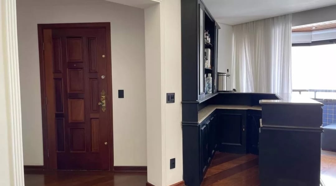 Apartamento à venda com 3 quartos, 204m² - Foto 11