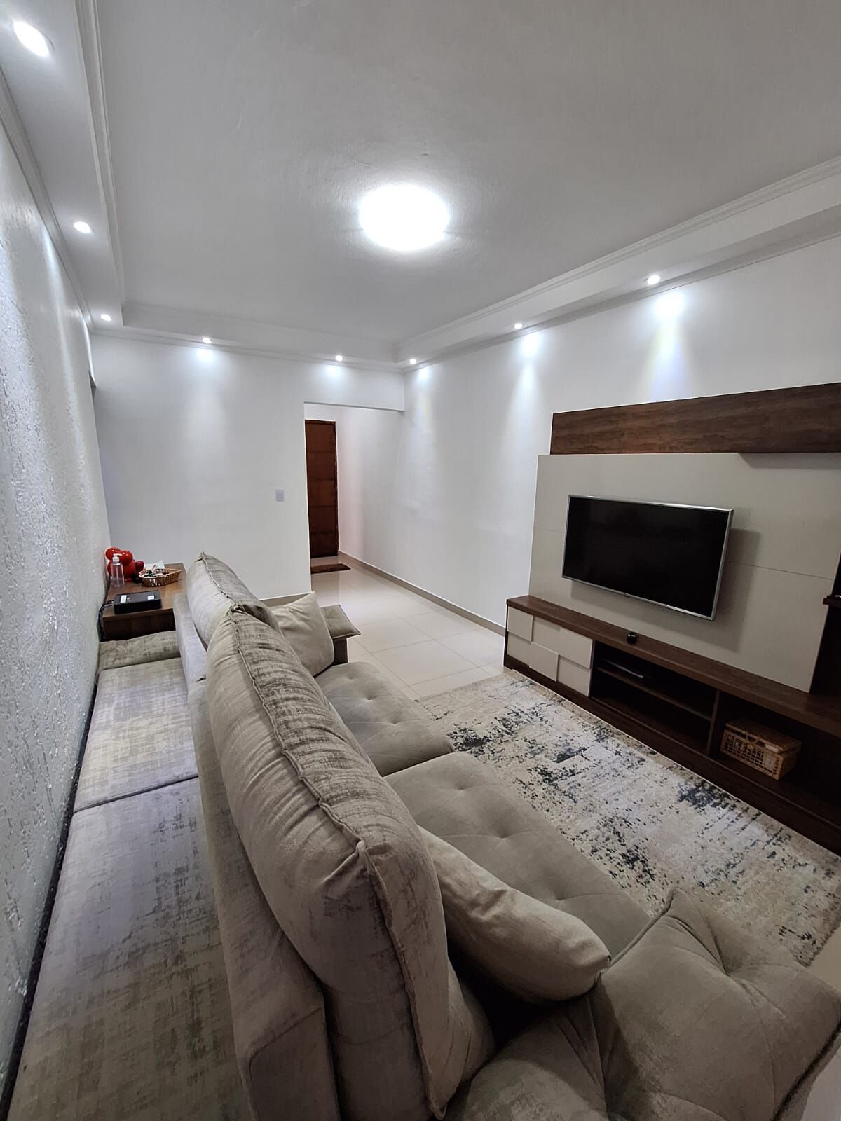 Apartamento à venda com 2 quartos, 62m² - Foto 2