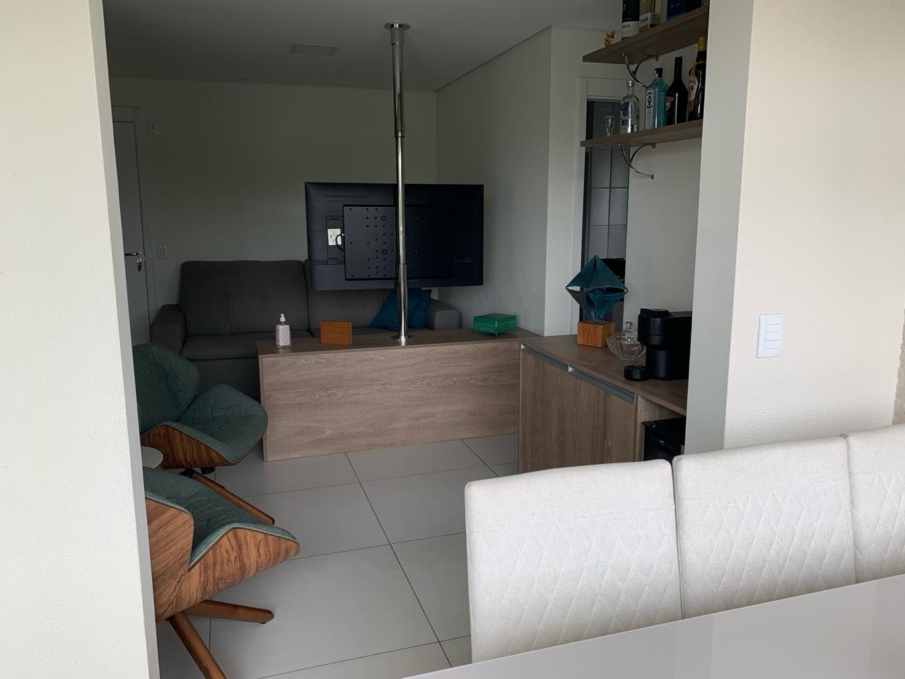 Apartamento à venda com 2 quartos, 63m² - Foto 28