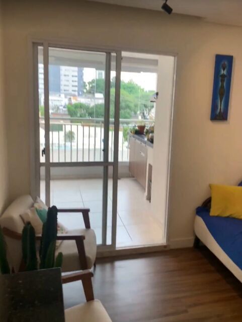 Apartamento à venda com 2 quartos, 74m² - Foto 35