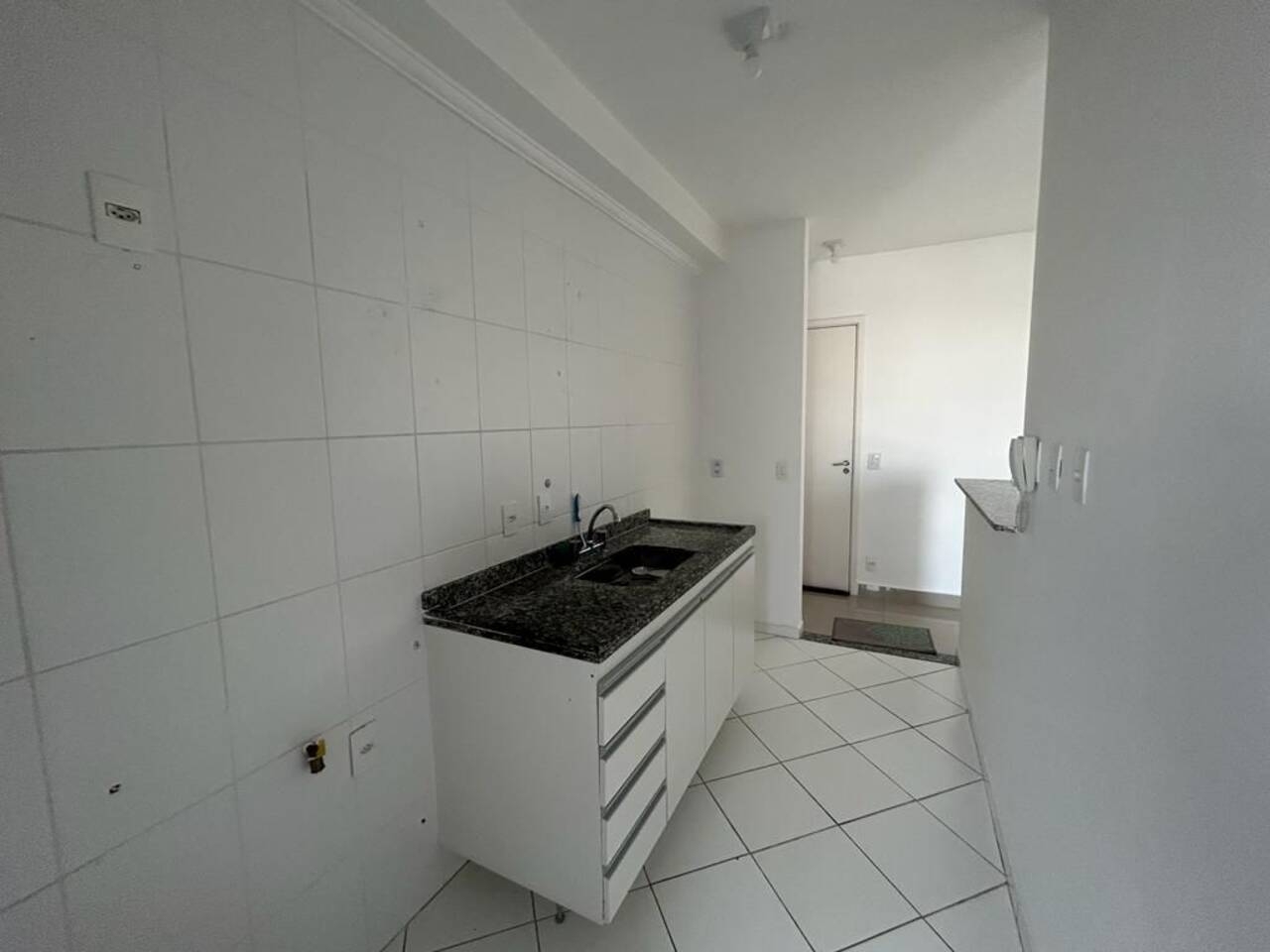 Apartamento para alugar com 3 quartos, 83m² - Foto 25