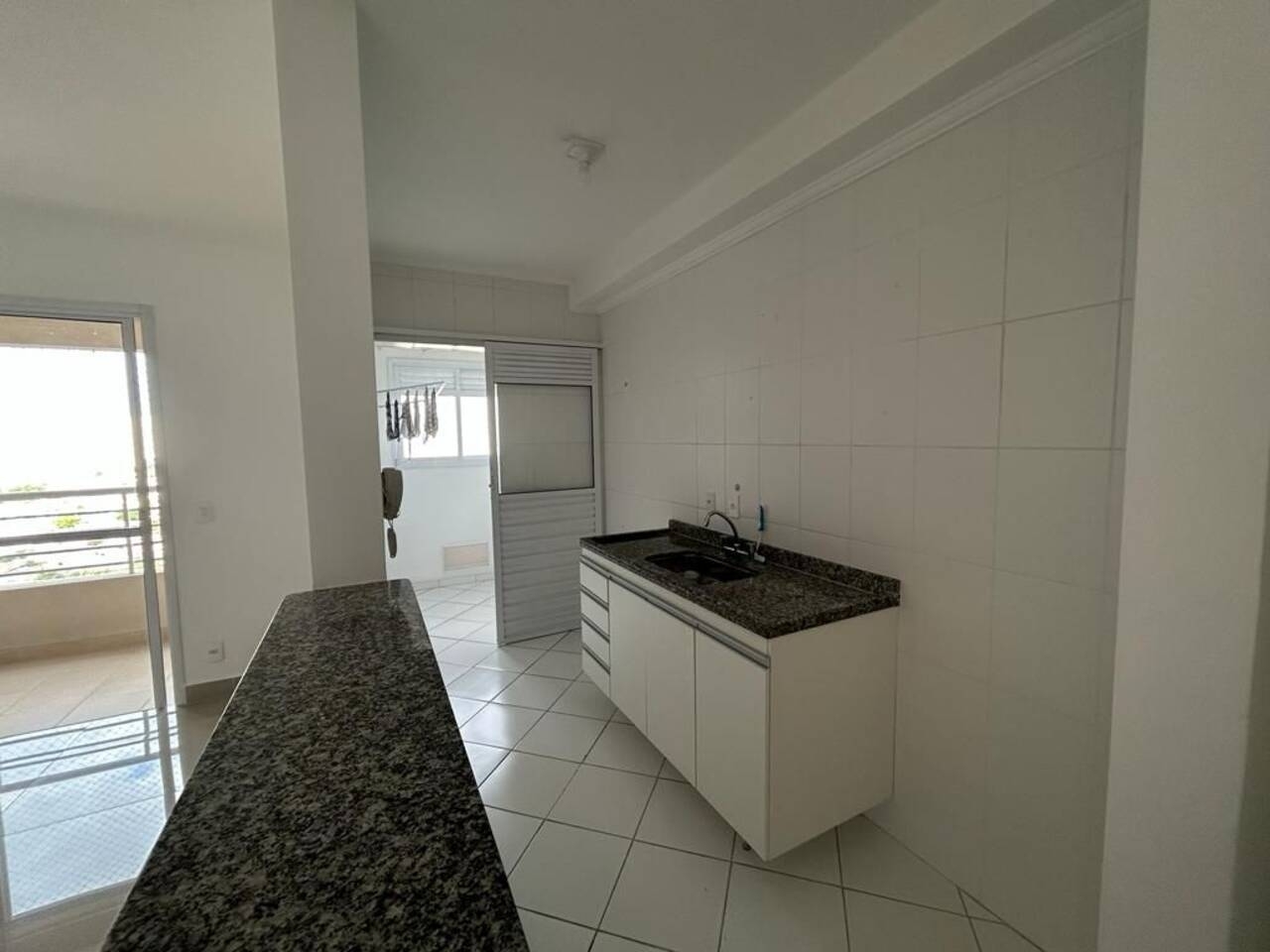 Apartamento para alugar com 3 quartos, 83m² - Foto 26