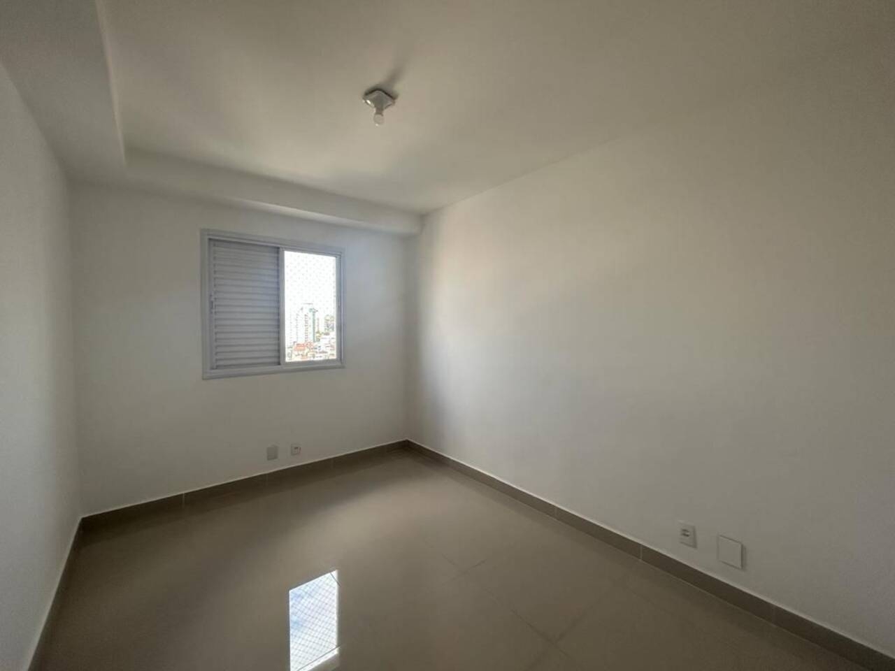 Apartamento para alugar com 3 quartos, 83m² - Foto 31