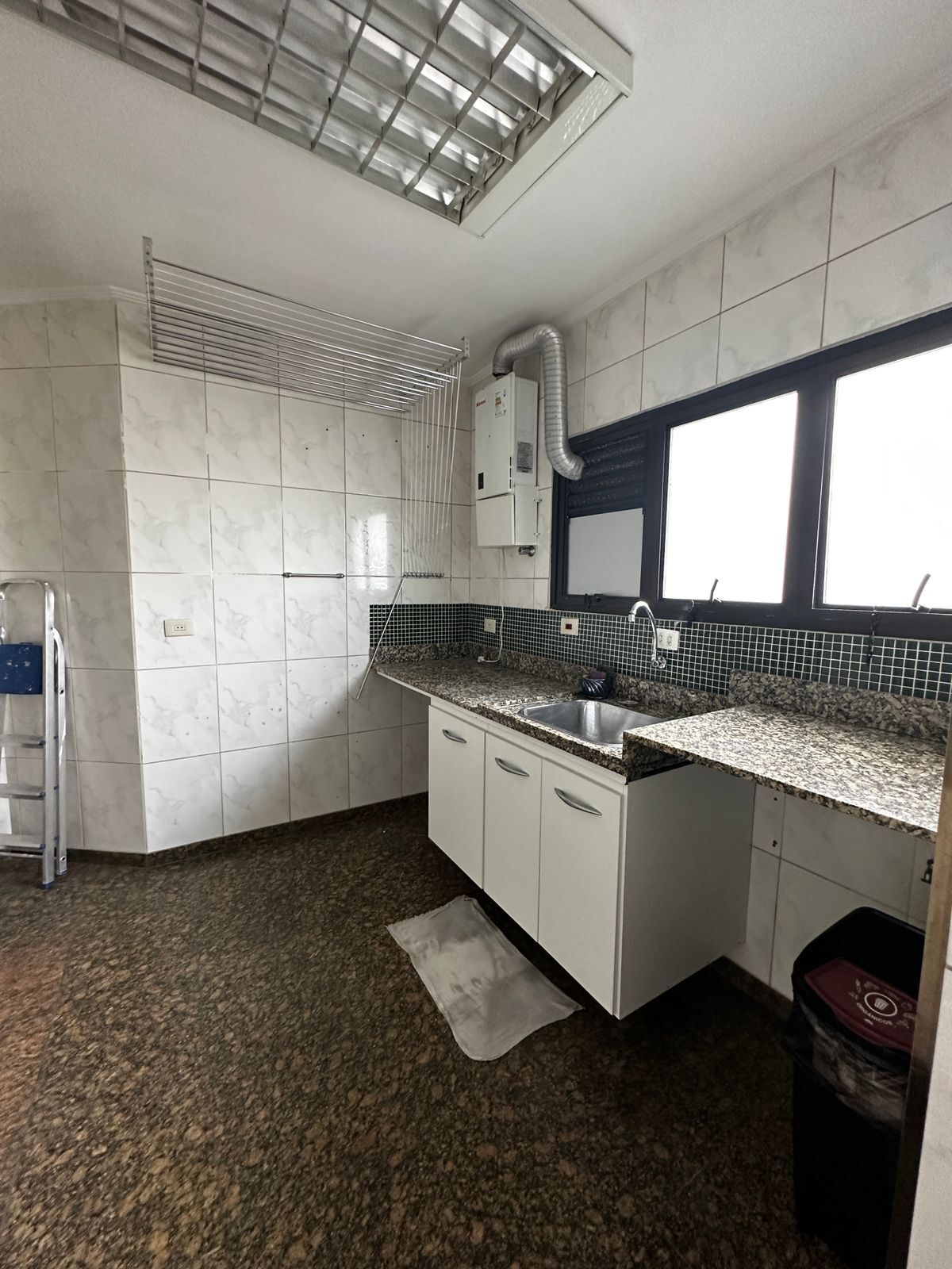 Apartamento à venda com 4 quartos, 188m² - Foto 13