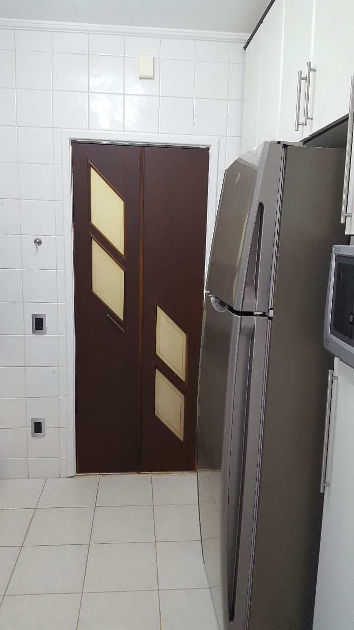 Apartamento para alugar com 3 quartos, 100m² - Foto 22