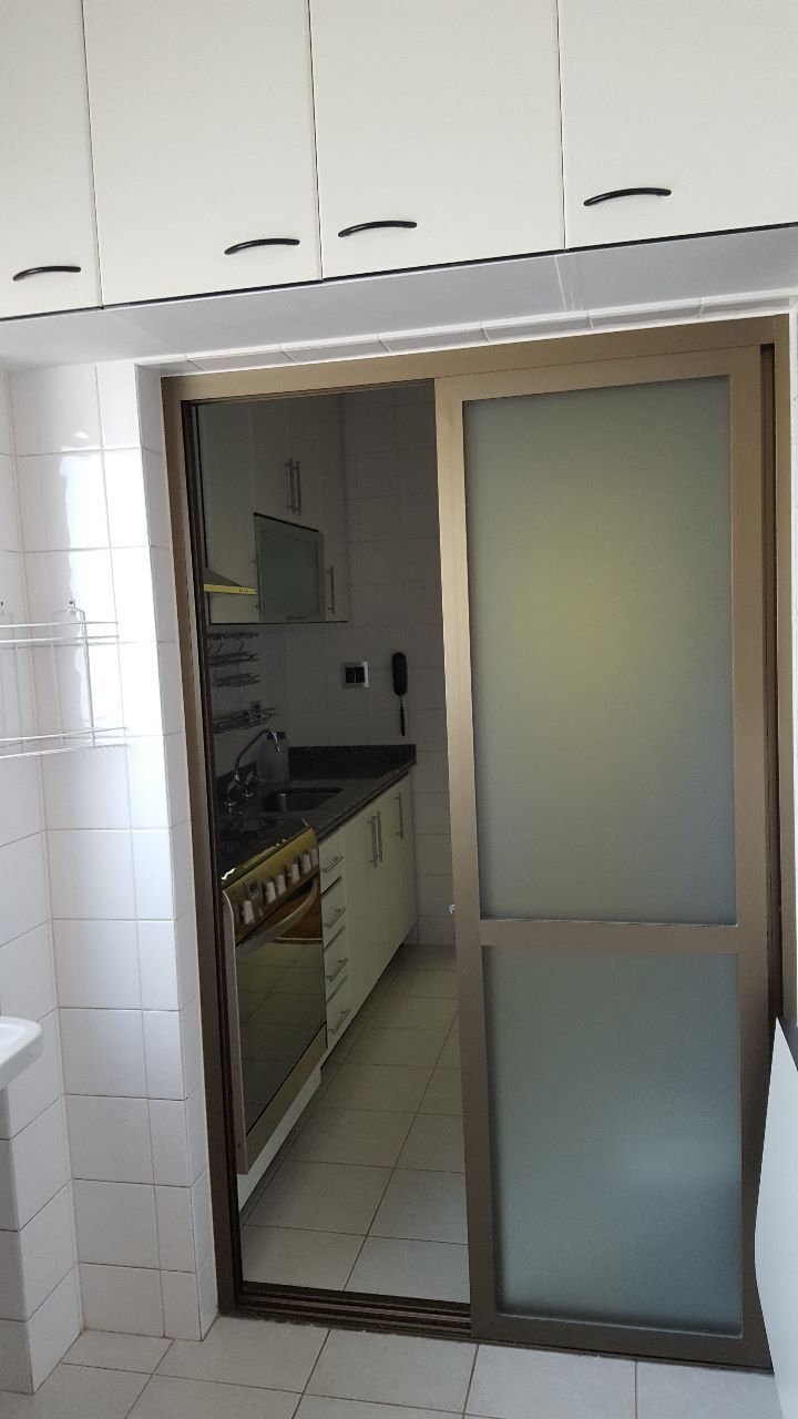 Apartamento para alugar com 3 quartos, 100m² - Foto 18