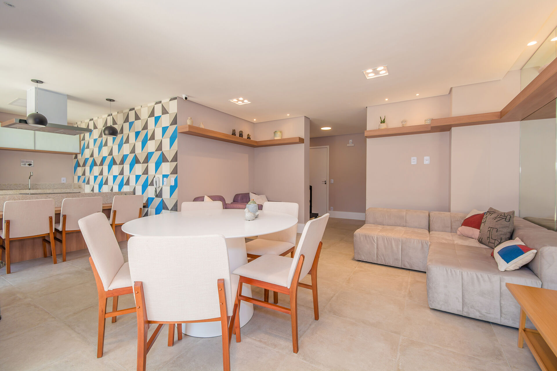 Apartamento à venda com 2 quartos, 49m² - Foto 21