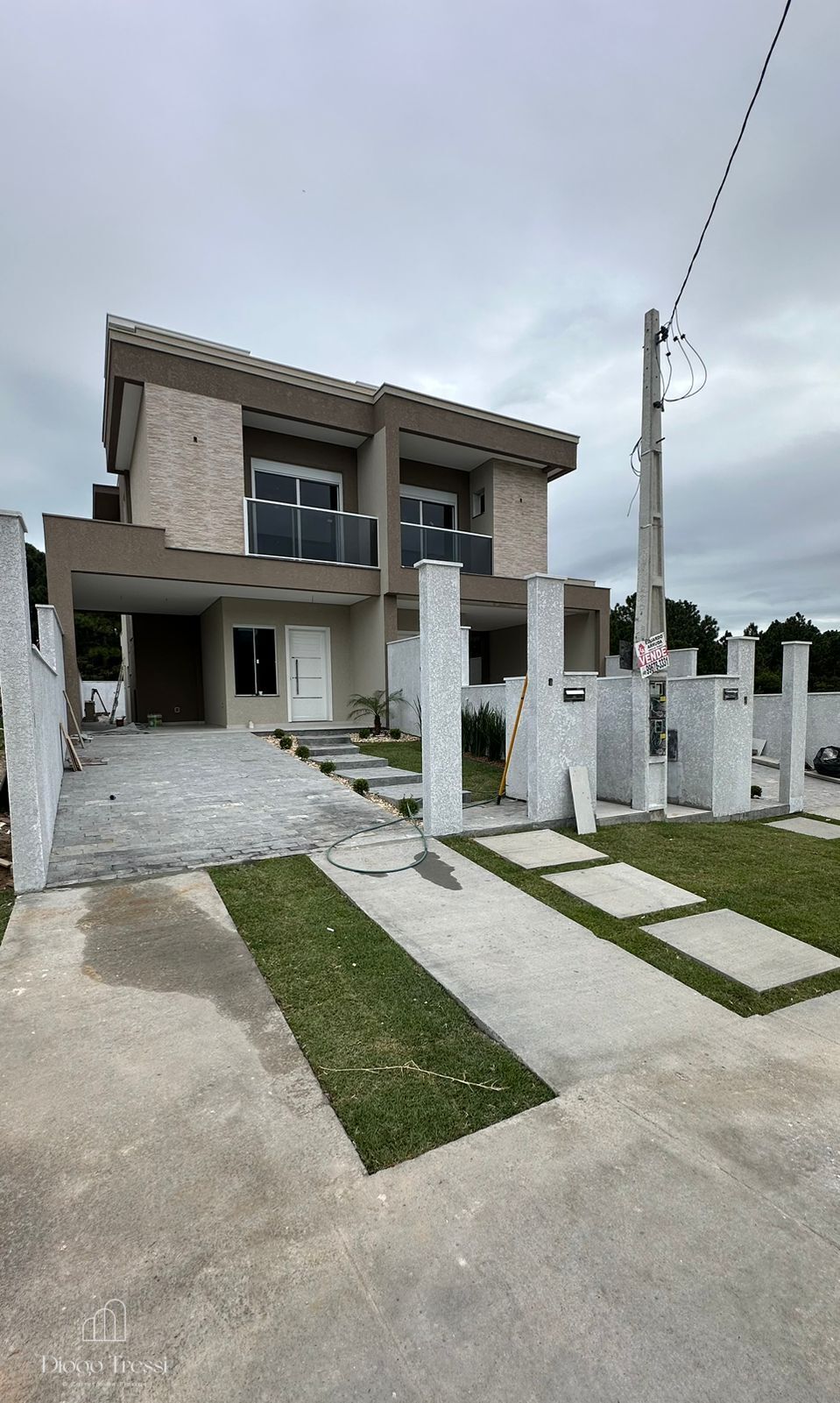 Sobrado de 3 quartos, 156m² no bairro São João do Rio Vermelho, em Florianópolis | Eu Corretor