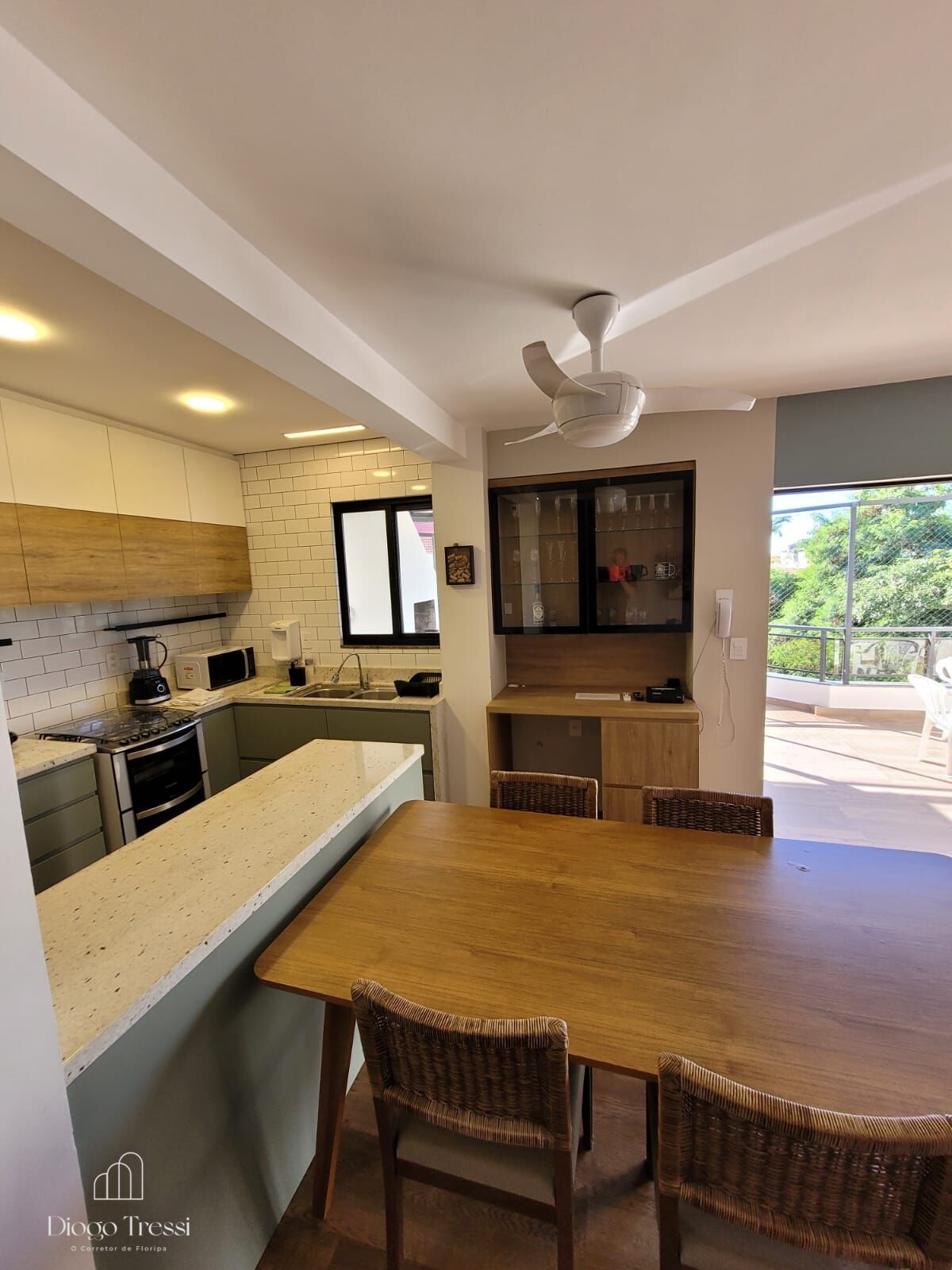Cobertura de 2 quartos, 98m² no bairro Ingleses do Rio Vermelho, em Florianópolis | Eu Corretor