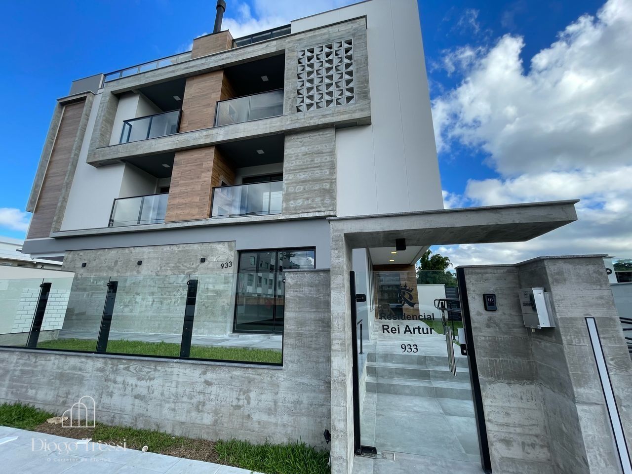 Apartamento de 2 quartos, 100m² no bairro Ingleses Centro, em Florianópolis | Eu Corretor