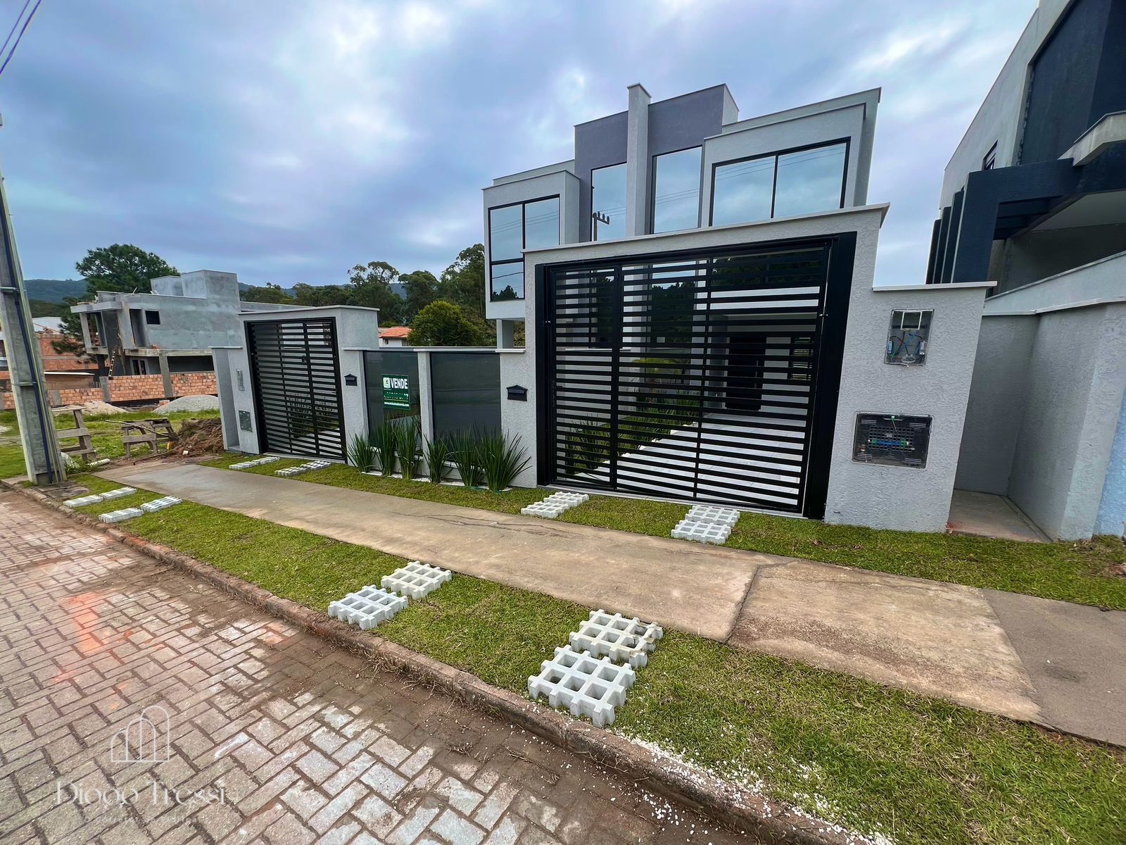 Sobrado de 3 quartos, 115m² no bairro São João do Rio Vermelho, em Florianópolis | Eu Corretor