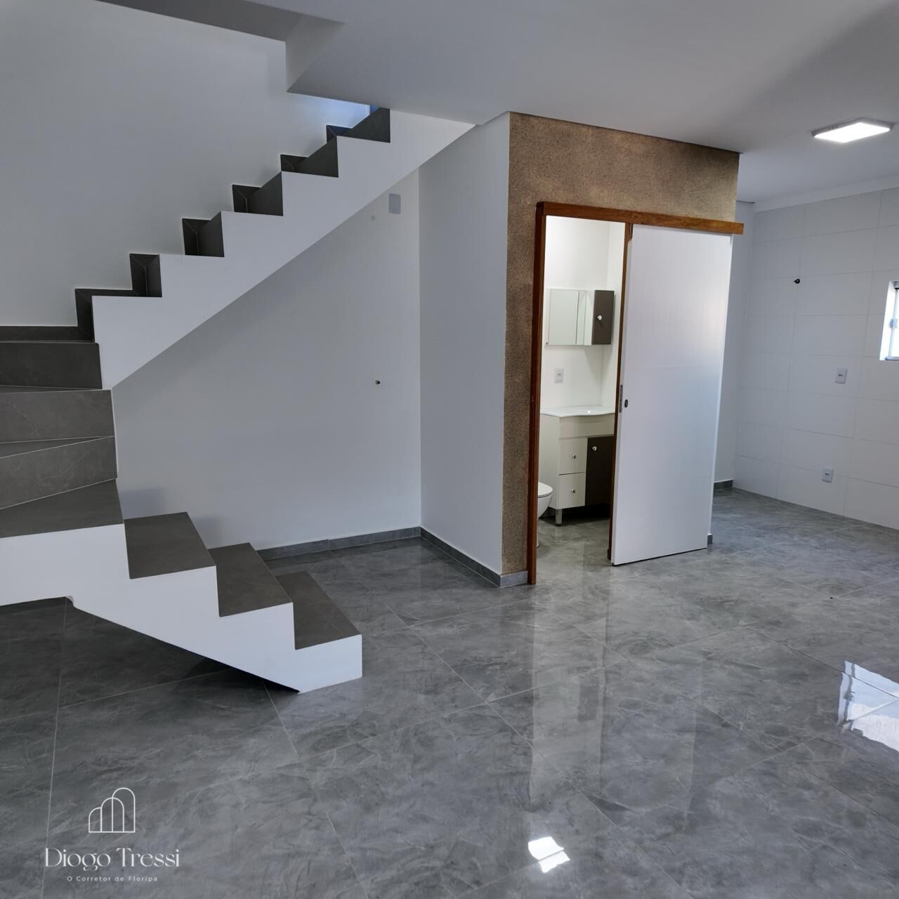 Sobrado de 2 quartos, 100m² no bairro Ingleses do Rio Vermelho, em Florianópolis | Eu Corretor