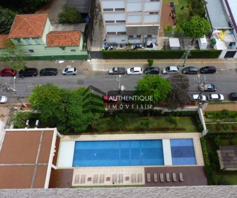 Apartamento à venda com 3 quartos, 220m² - Foto 31