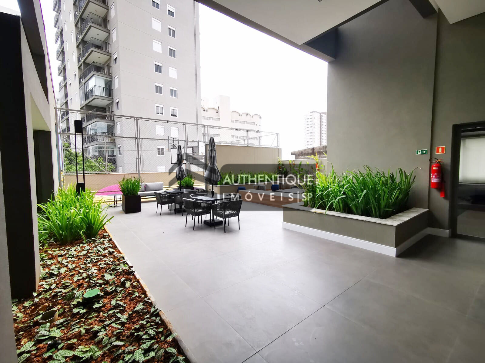 Apartamento à venda com 3 quartos, 140m² - Foto 28