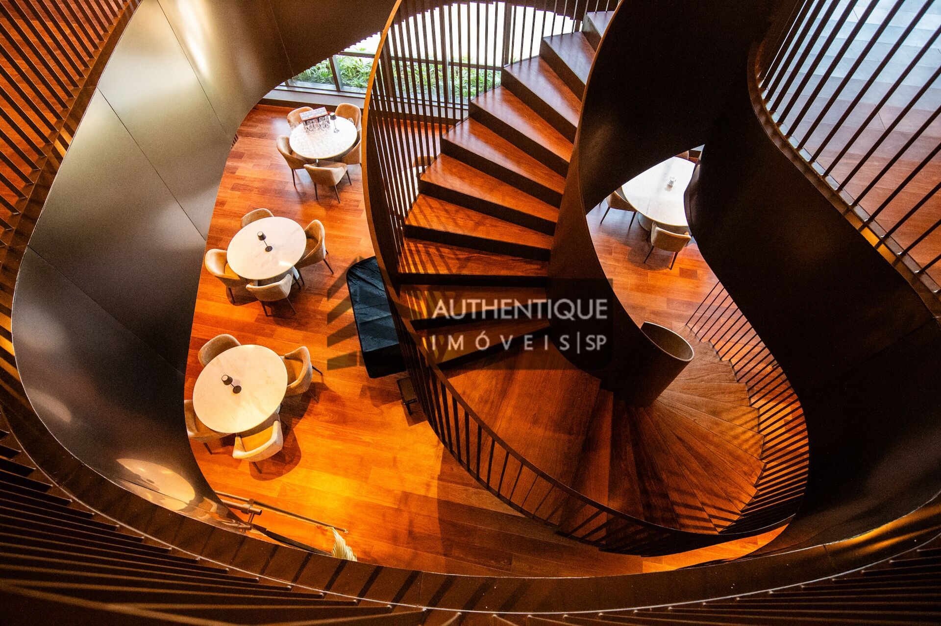 Cobertura à venda com 4 quartos, 325m² - Foto 17